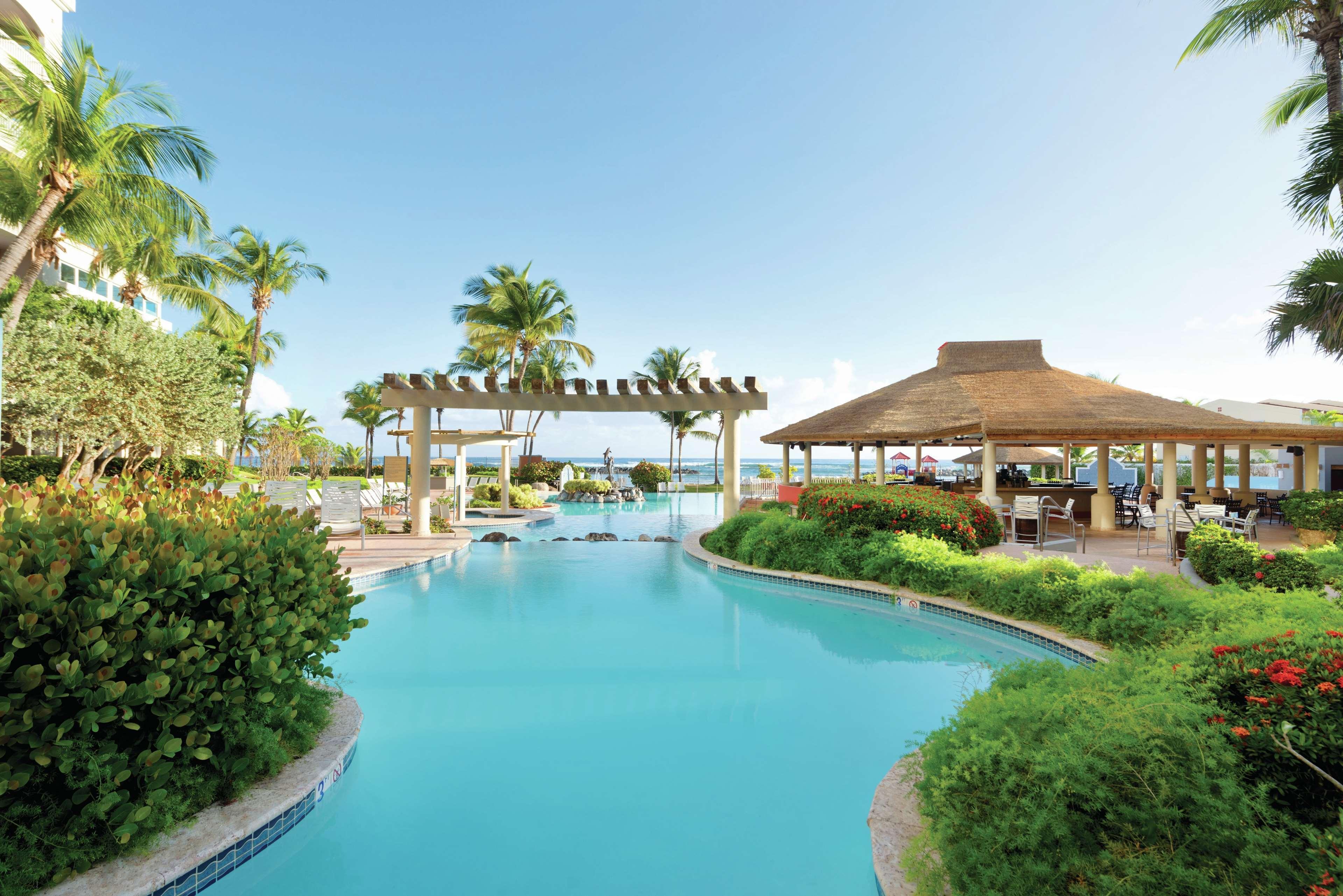 Embassy Suites By Hilton Dorado Del Mar Beach Resort Eksteriør bilde